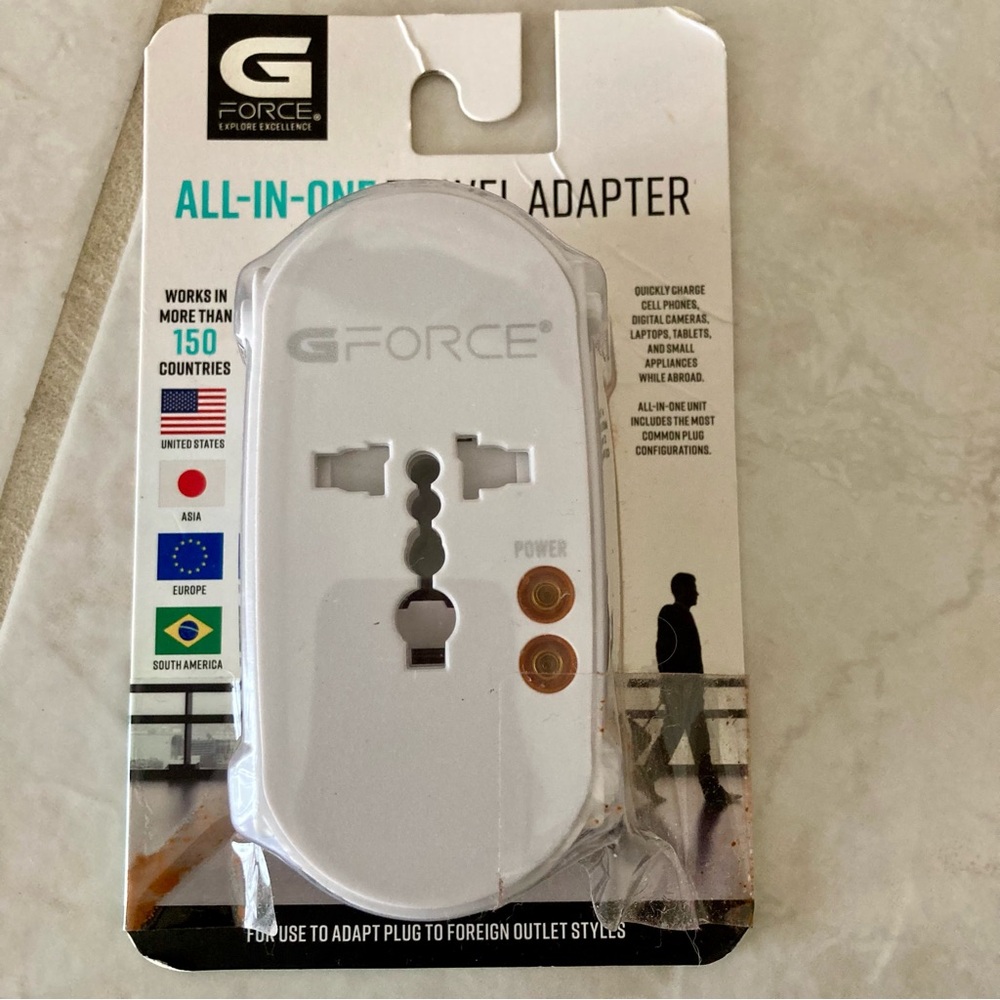 G/FORE White Universal Travel Adapter